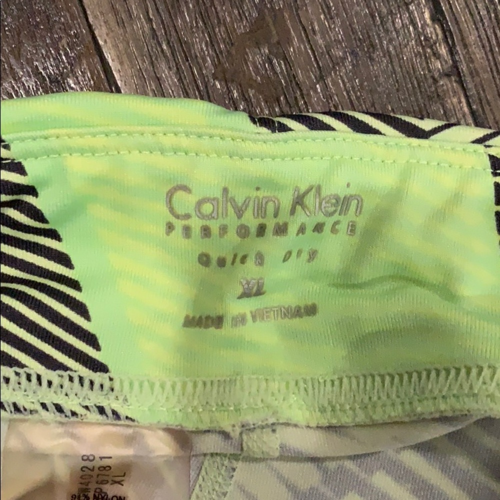 Calvin Klein Performance Crop Exercise Pants - Picture 3 of 3